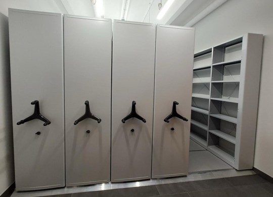 Мобильные стеллажи серии Л